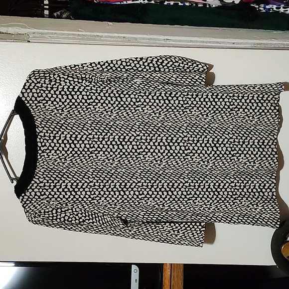 DANA BUCHMAN BLACK & WHITE ZEBRA PRINT WOMEN'S LONG SLEEVE SIZE S TUNIC BLOUSE - Picture 2 of 10